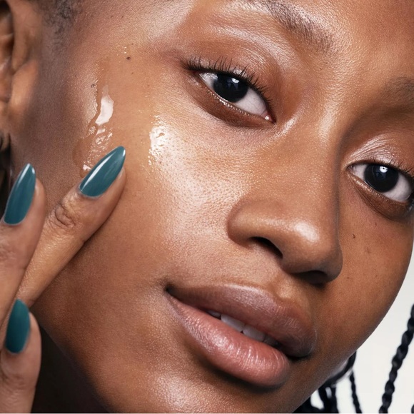 ⚡️ e.l.f.
Power Grip Matte Primer - Picture 3 of 5